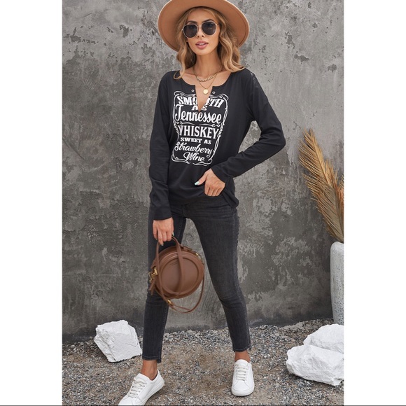 Black Long Sleeve Graphic Top - Picture 2 of 4